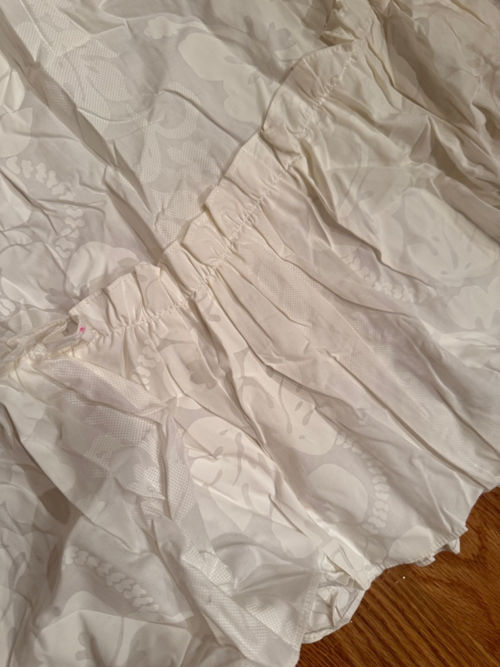 White hibiscus -ruffle Hem Dress os - Picture 5 of 5